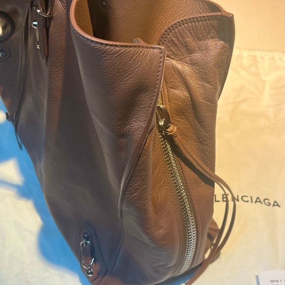 Balenciaga Papier A3 shopping bag in brown leather - Picture 8 of 9